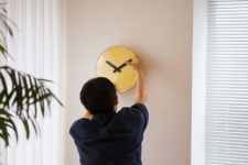 03 The clock is available in gold, silver, copper and white and looks cute and bold, it’s sure to catch an eye