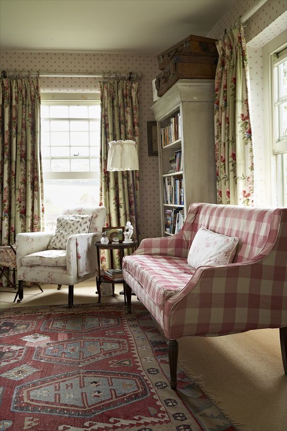 floral prints here are presented with curtains and upholstery