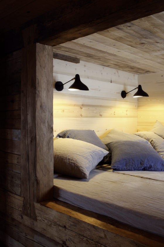 Mantis BS5 designed by Bernard Schottlander is the same as a floor lamp but a sconce version
