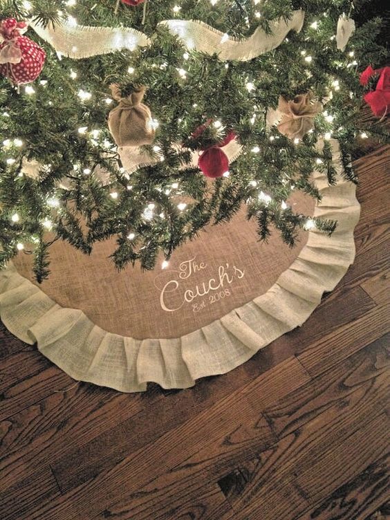 a burlap Christmas tree skirt is easy to make an is very budget-friendly