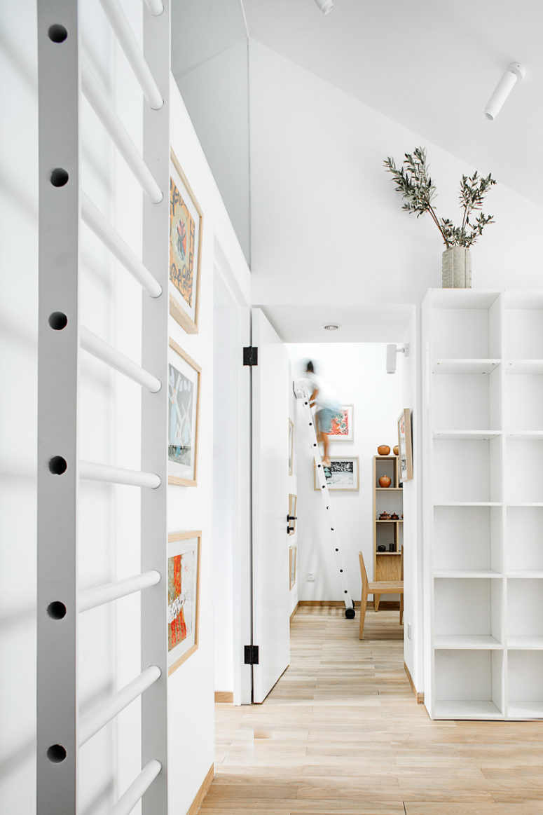 The mezzanine level can be achieved through a series of ladders here and there
