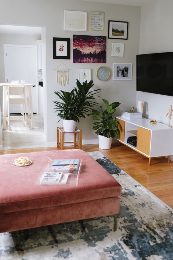 25 Large And Oversized Ottomans To Make A Statement DigsDigs