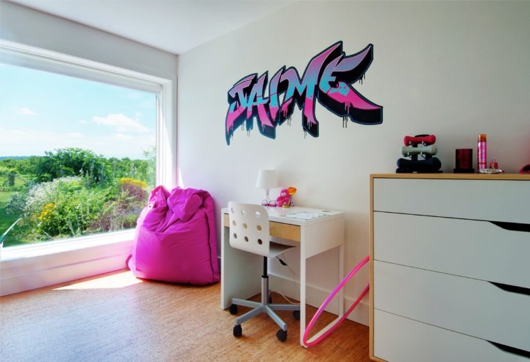 a small deck is a must in a teenage girl's room (Andrew Snow Photography)