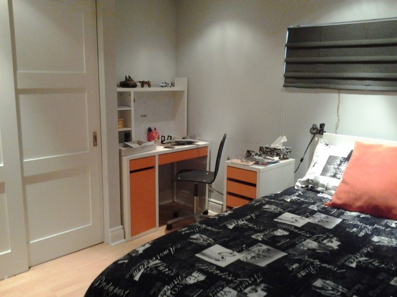 in a small boy's room the desk would provide so necessary studying space (Studio NOO Design)