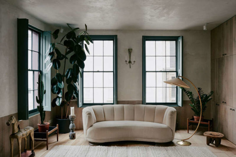 Weaver’s House Combining Antique And Contemporary