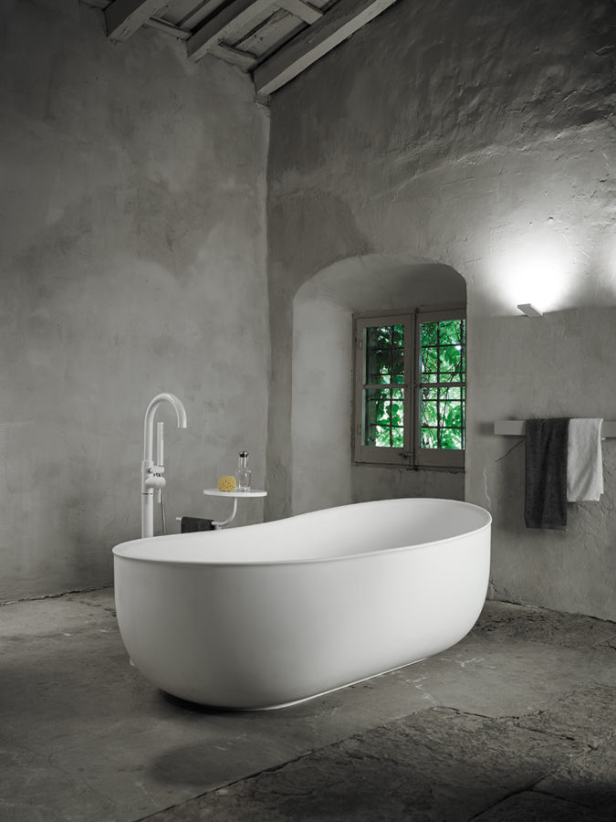 Prime Bathtub Inspired By Bathing Antiquity DigsDigs
