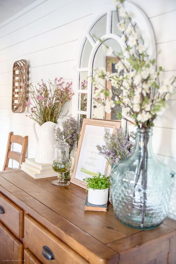 25 Fresh Spring Console Table Decor Ideas