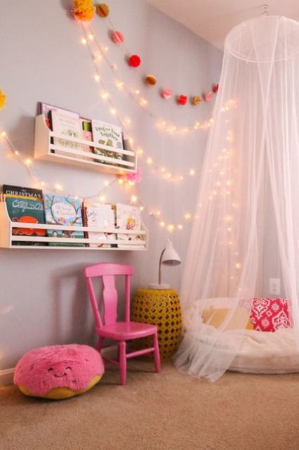 26 String Lights Ideas To Make A Kid S Room Dreamy