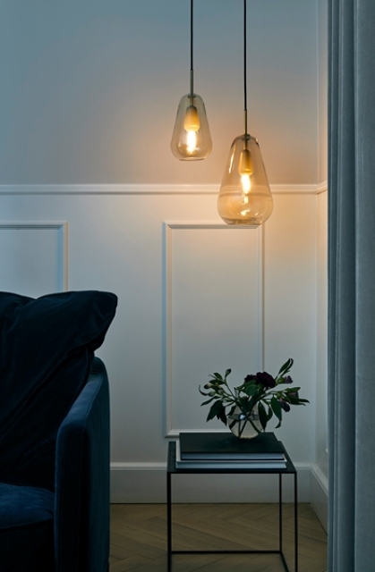 Anoli pendant lamps are inspired by the raindrops and harsh Scandinavian winters with just some sunlight Anoli pendant lamps are inspired by the raindrops and harsh Scandinavian winters with just some sunlight