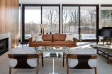 02 A black piano isn’t only for playing, it adds sophistication to the space, and the whole room is filled with light going from the glazed walls