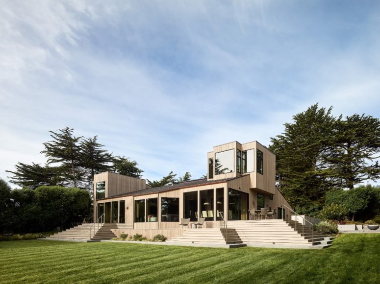 the main idea was to center the views and fill the rooms with light, so the designers made very large windows and glazed walls in every room the main idea was to center the views and fill the rooms with light, so the designers made very large windows and glazed walls in every room