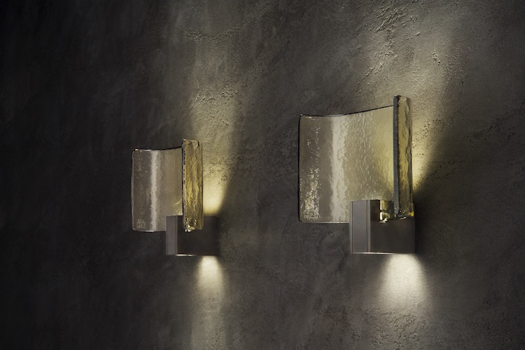 Beam is a gorgeous curved lamp of metal and Murano glass, and such lamps work better in clusters or groups Beam is a gorgeous curved lamp of metal and Murano glass, and such lamps work better in clusters or groups