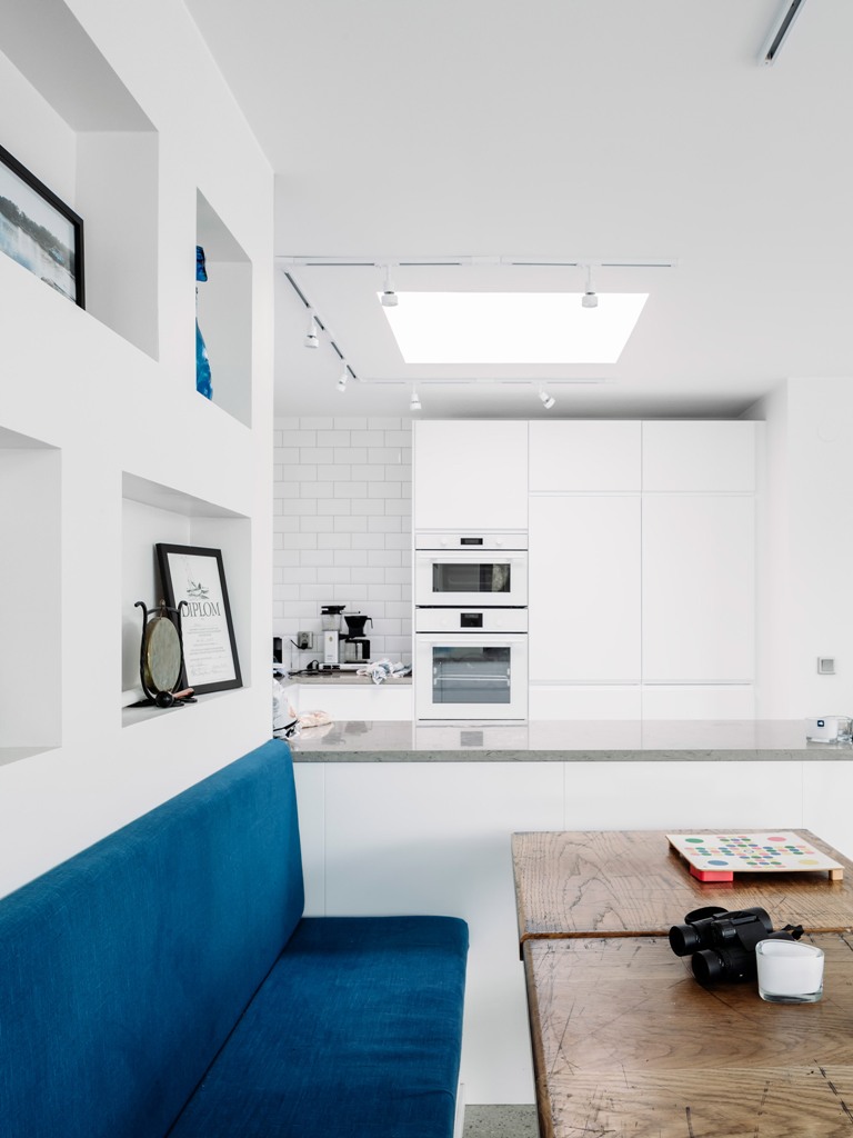 The decor inside is clean and almost minimalist, with a restraint color palette, much white and off white and accidental colorful touches The decor inside is clean and almost minimalist, with a restraint color palette, much white and off-white and accidental colorful touches