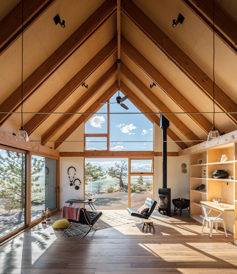 Much glazing catches magnificent views, lets light and air inside, the furniture is modern, laconic and simple