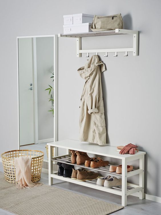 25 Practical Entryway Benches With Storage - DigsDigs