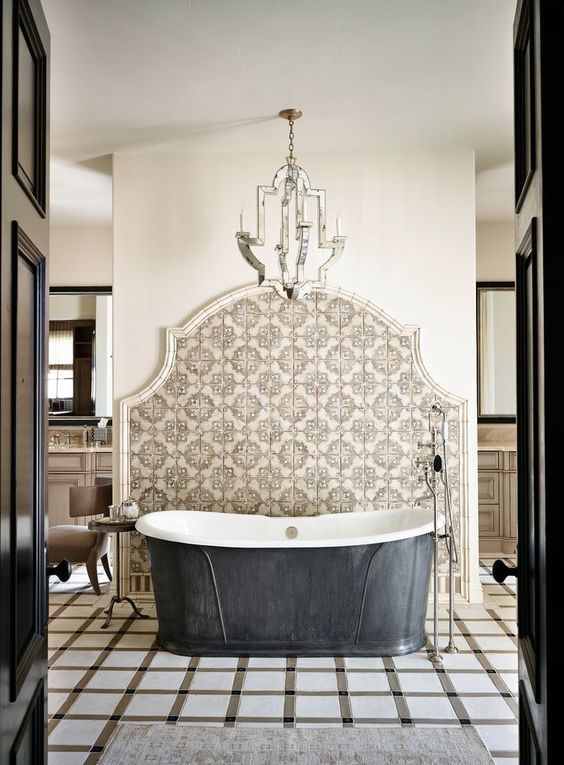 25 Chic Bathtub Backsplashes To Stand Out DigsDigs