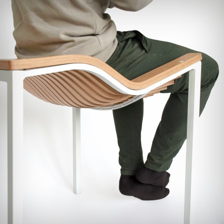 comfy plywood chair Here's how the chair looks when somebody is sitting on it