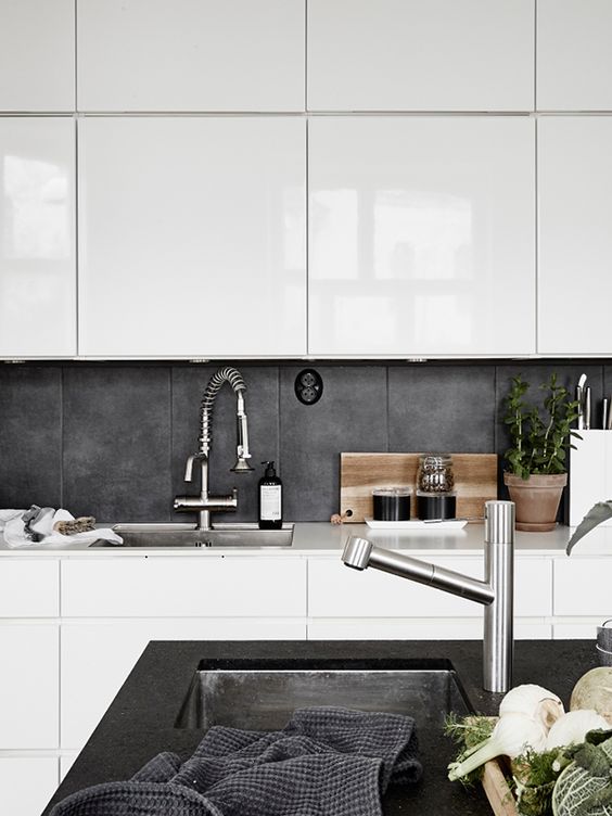 a tile look of the concrete backsplash brings more texture and looks outstanding