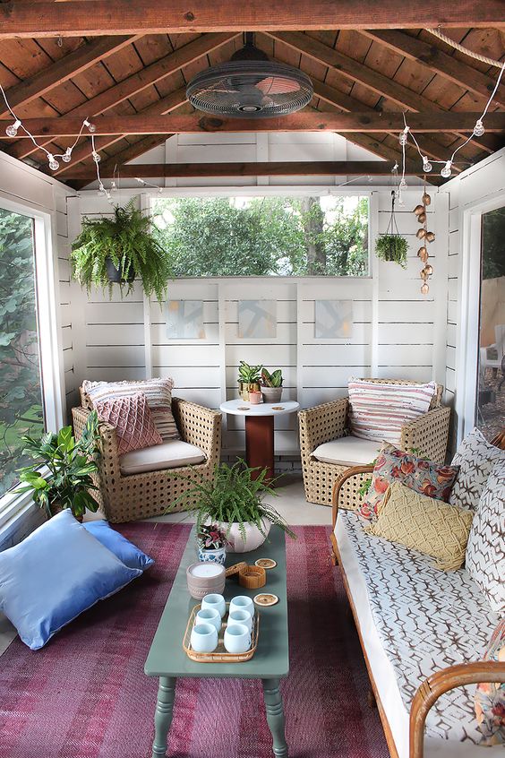 23-boho-porches-you-ll-never-want-to-leave-digsdigs