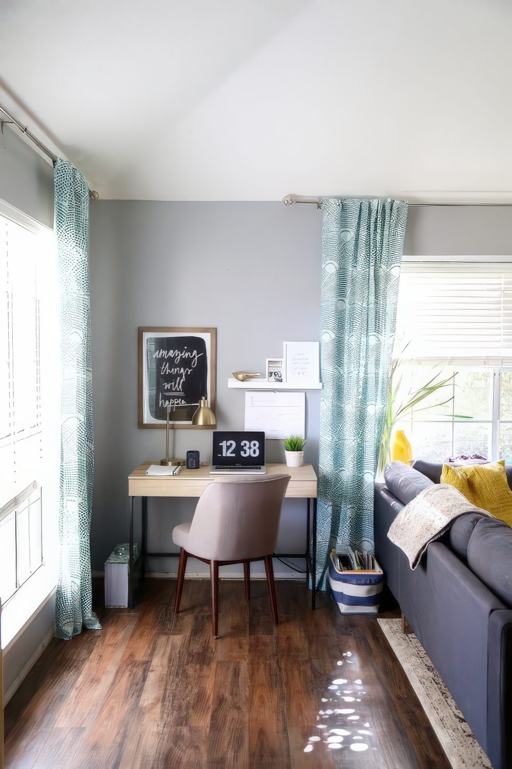 25 Ways To Pull Off An Office Nook In A Living Room - DigsDigs