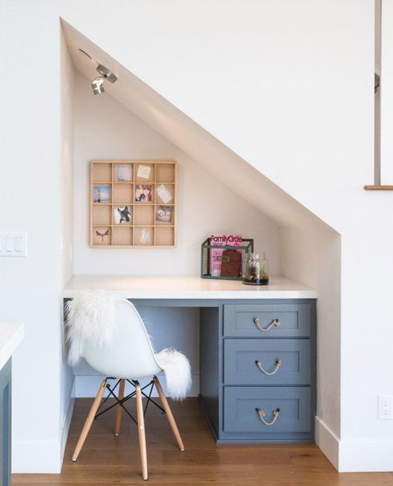 25 Home Office Nooks Under The Stairs Digsdigs