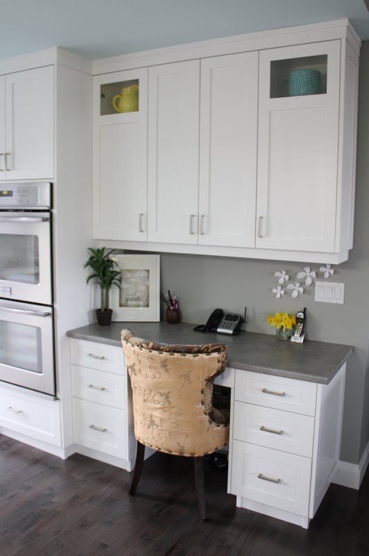 highlight your office nook with a contrasting countertop and a statement wall color