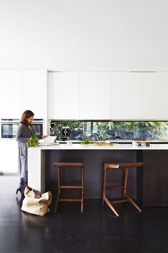 kitchen with window backsplash