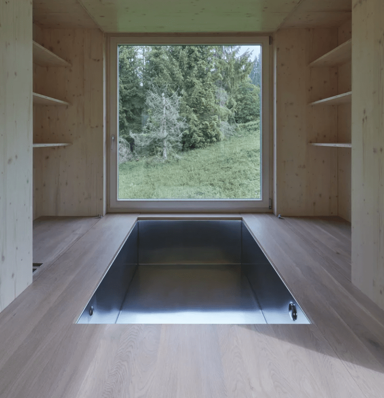 Use the space under the bed as a storage one or to take a bath