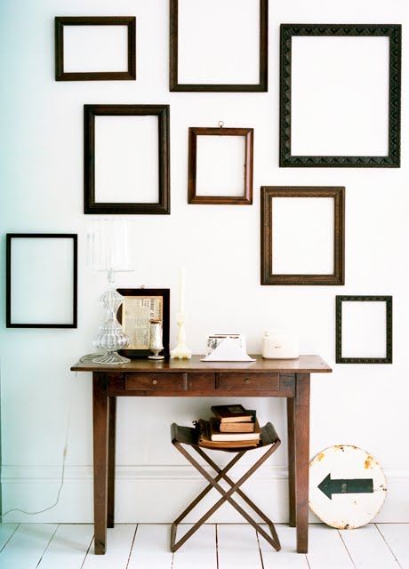 25 Trendy Ways To Use Empty Frames In Home Decor Digsdigs - Empty Frames On Wall Ideas 25 Trendy Ways To Use Empty Frames In Home Decor Digsdigs - Empty Frames On Wall Ideas