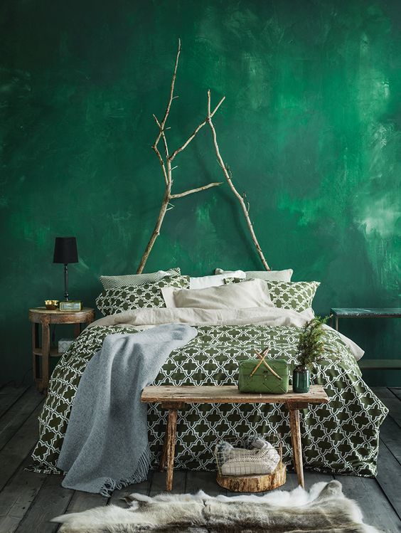 25 Easy Ways To Incorporate Green In Bedroom Decor Digsdigs - Green Wall Bedroom Decor Ideas