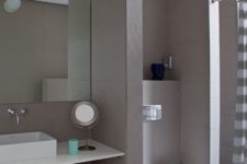 11 The bathroom is soothing and minimalist