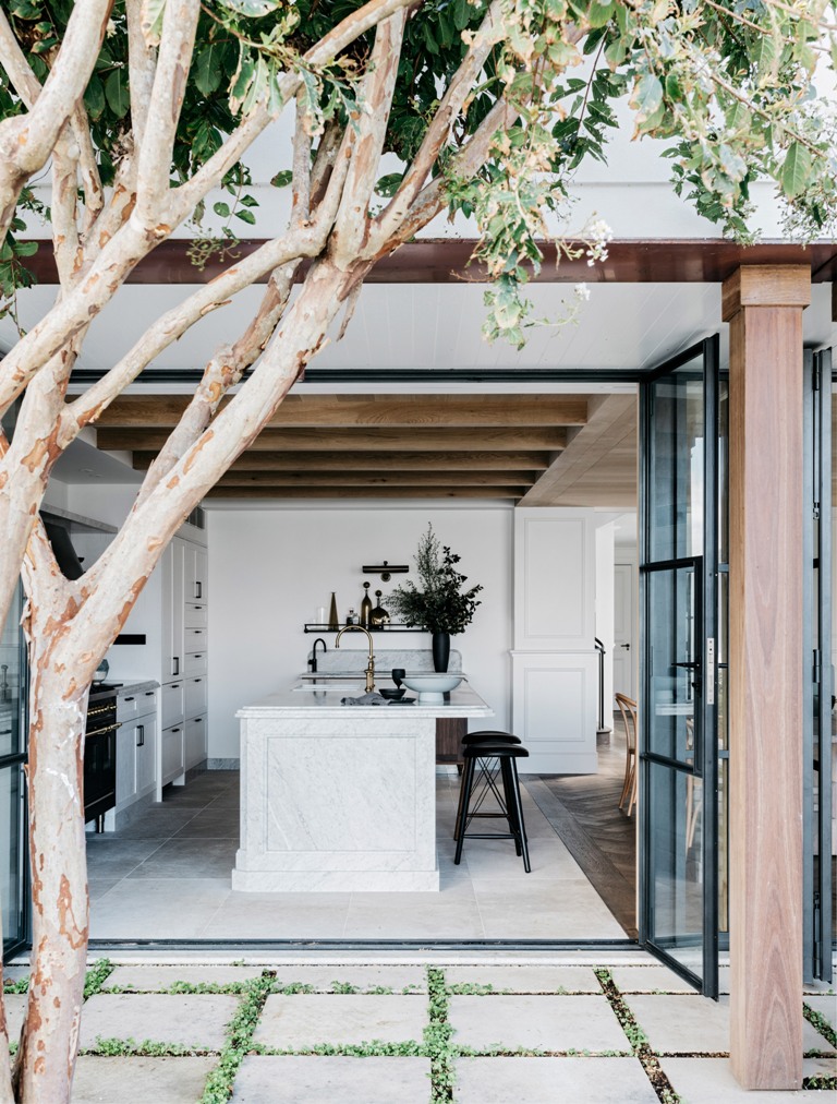 Monochromatic Waterfront Holiday House In Sydney