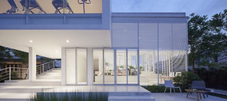 The aluminum curtain is ideal for filtering sunight and keeping the volume not too hot yet light filled The aluminum curtain is ideal for filtering sunight and keeping the volume not too hot yet light-filled
