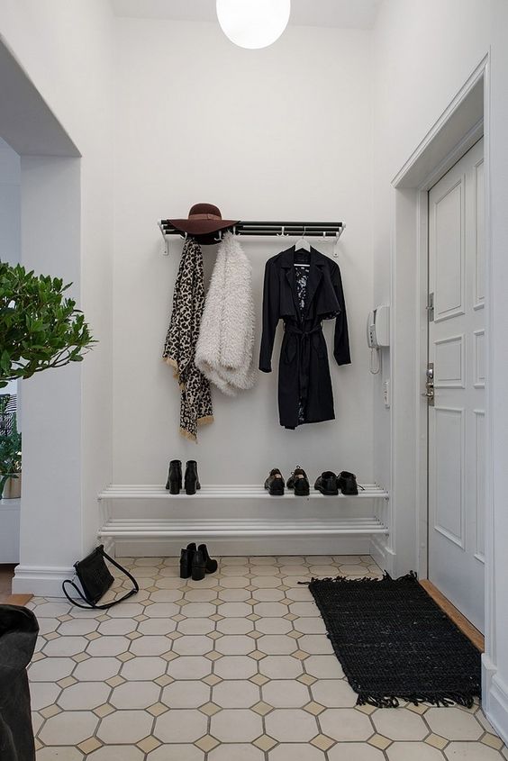 25 Wall Mounted And Ceiling Coat Racks And Hooks