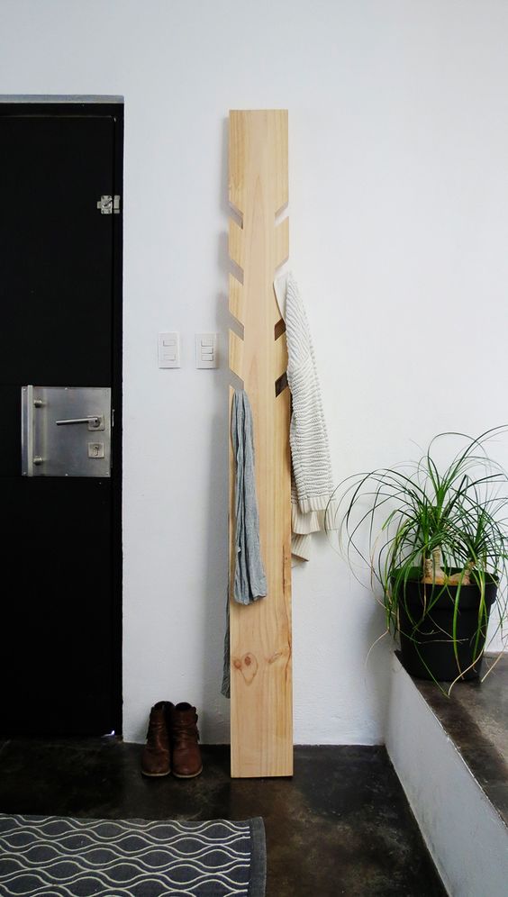 DIY Modern Free Standing Coat Rack