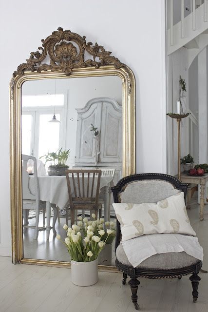 25 Edgy And Cool Mirrors For Your Entryway Digsdigs