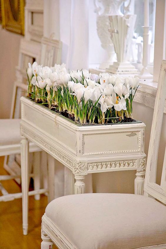 25 Cool Ways To Style A Piano For Your Space DigsDigs