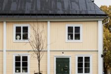 01 This home was originally built in the late 19th century and it has been recently renovated to live in