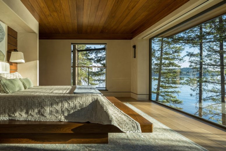 The master bedroom features an almost glazed wall and severla large windows, all done for amazing views The master bedroom features an almost glazed wall and severla large windows, all done for amazing views