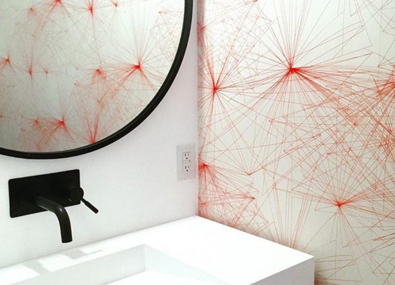 The lines are sharp and graphic, you may create very bold walls with this wallcover