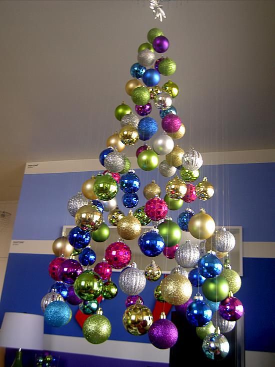 27 Unusual Christmas Trees Of Ornaments Digsdigs