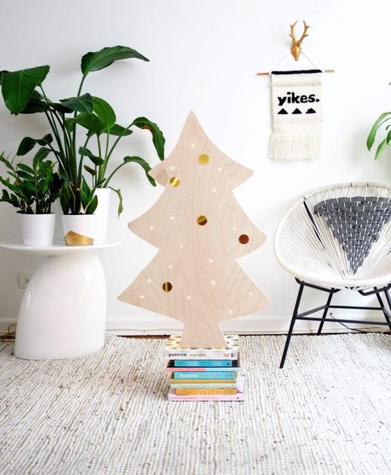 25 Plywood Christmas Trees And Ways To Decorate Them DigsDigs