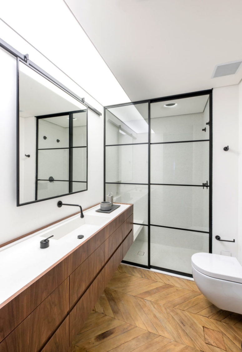 The bathroom was enlarged to make it more comfortable and welcoming