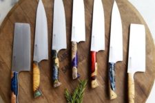 21 have proper knives at hand to make chopping and cooking easier and more enjoyable