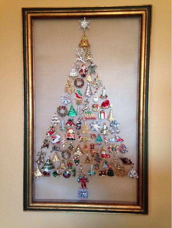 a Christmas tree wall art of vintage ornaments in a frame is a great solution for a vintage holiday space