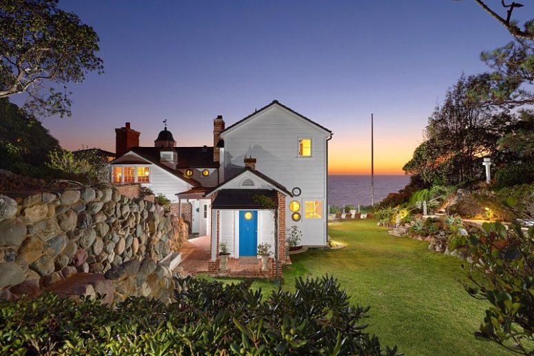 The estate belonged to a film director and his wife, who was an actress, and its design is inspired by love for the sea The estate belonged to a film director and his wife, who was an actress, and its design is inspired by love for the sea