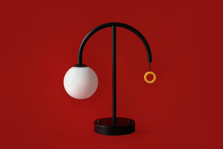 These balanced lamps look like moving sculptures and they are very cool to make your interior more eye catchy These balanced lamps look like moving sculptures and they are very cool to make your interior more eye-catchy