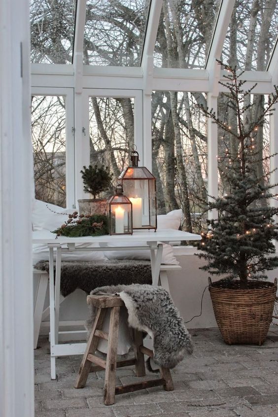 you may easily cozy up all your furniture adding faux fur to various items