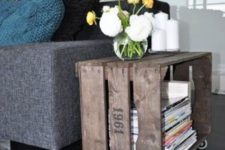 23 a stained and printed Knagglig box on casters makes up a chic bedside table, which is also mobile