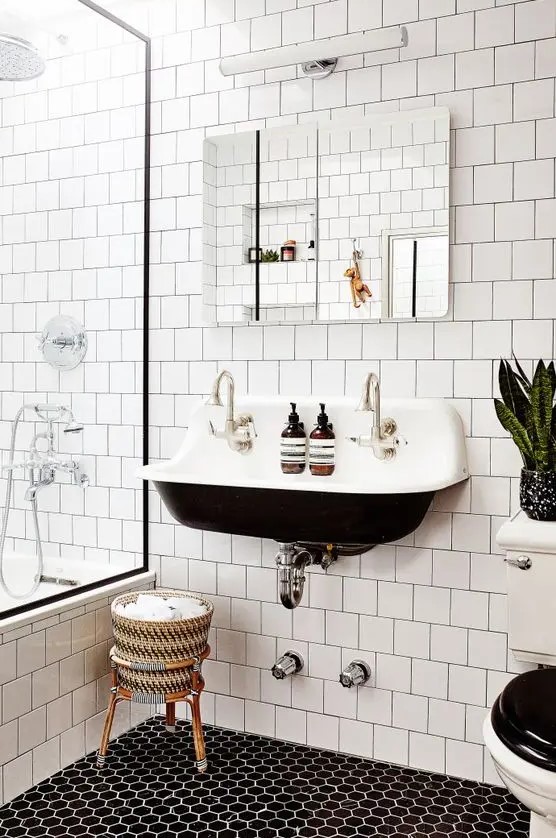141 Mix And Match Tile Ideas In Bathrooms - DigsDigs